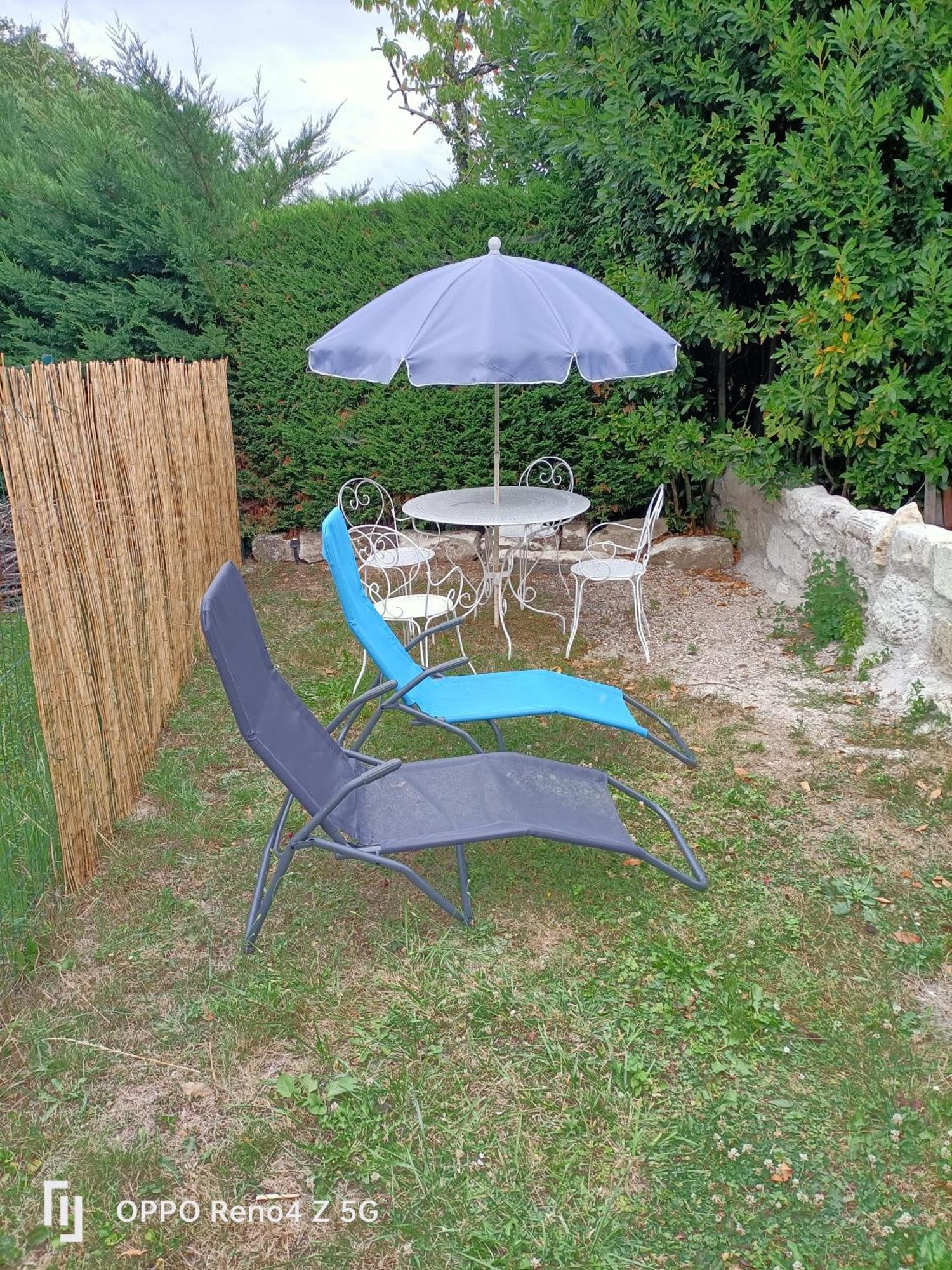 Gite Insolite Le Pressoir En Touraine Vallières-les-Grandes Exterior foto